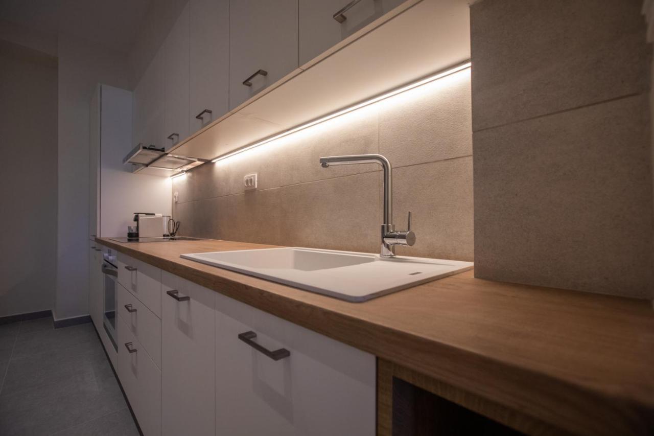Anemelia Luxury Apartments Argostoli  Bagian luar foto