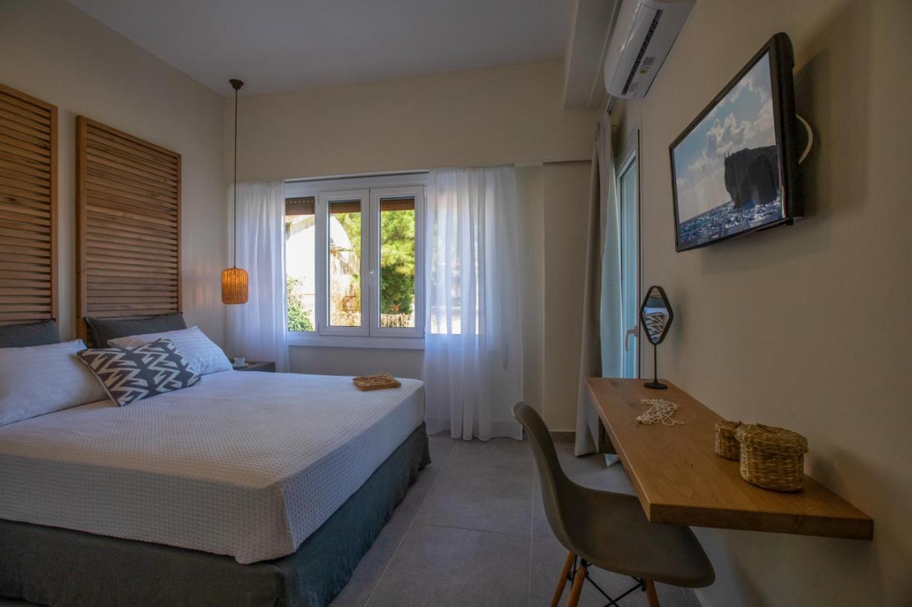 Anemelia Luxury Apartments Argostoli  Bagian luar foto